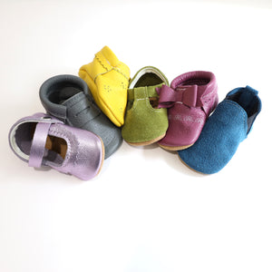 Spring Flower Bow Moccasins
