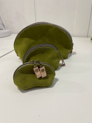 Luna Cosmetic moss green suede large