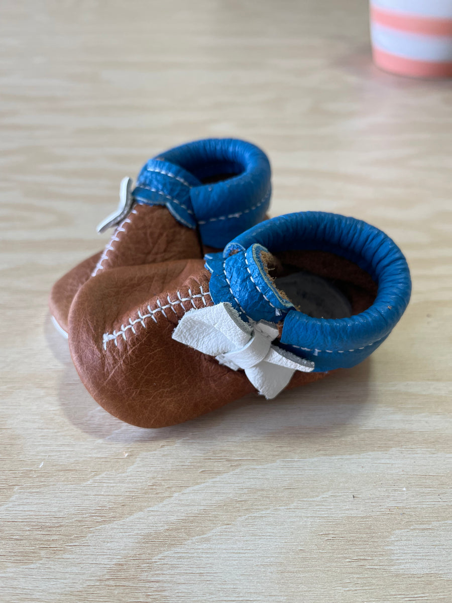 Football Side Bow Size 2