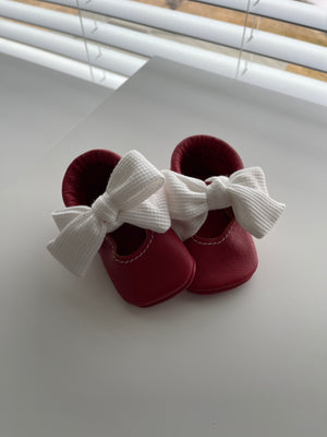 Valentine Bow Mary Janes size 3