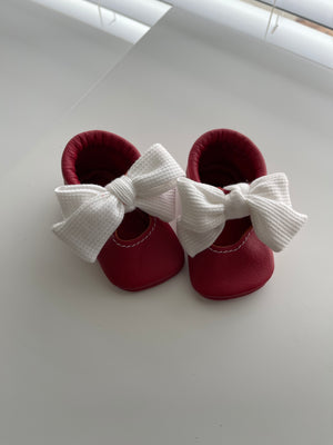 Valentine Bow Mary Janes size 3