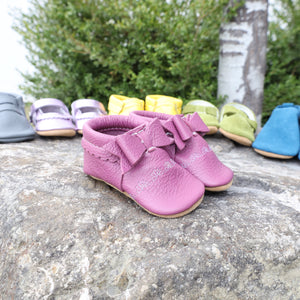 Spring Flower Bow Moccasins
